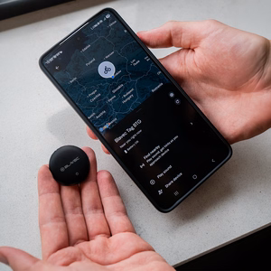 Melns Blavec BTG-02 Bluetooth priekšmetu izsekotājs ar atslēgu gredzenu Apple un Android ierīcēm (BTBTG02-B)