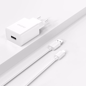 Dudao A4EU USB-A 2.1A sienas lādētājs - balts + USB-A - USB-C kabelis
