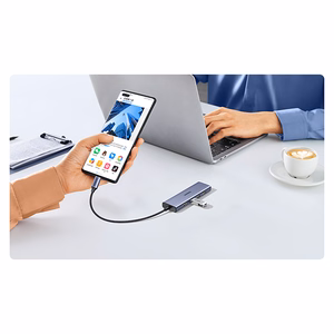 Ugreen CM511 20956A 6in1 sadalītājs USB-C - HDMI / 3x USB-A 3.0 / SD/TF karšu lasītājs - pelēks