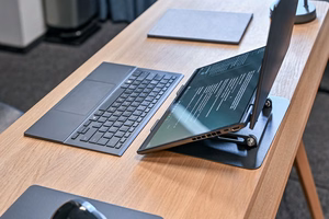 Regulējams, rotējošs, ergonomisks portatīvā datora statīvs 10–17″ LAPTOP STAND ROTO MT2662