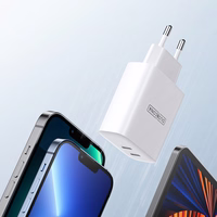 Dux Ducis Duzzona sienas lādētājs T4 - 2xType C - PD 35W balts