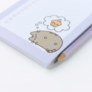 Pusheen Moments magnētiskais bloknots ledusskapim ar zīmuli