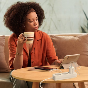 A6MaxL 20W USB-A USB-C sienas lādētājs ar USB-C - USB-C 1m kabeli – balts