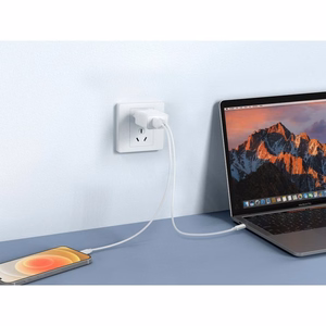 VEGER ceļojumu lādētājs USB A + Type C PD QC3.0 3A 30W VLS302U balts