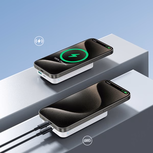 Magnētiskais portatīvais lādētājs Joyroom JR-W020 20W 10000mAh MagSafe + USB-C uz USB-C kabelis 0,25m (balts)