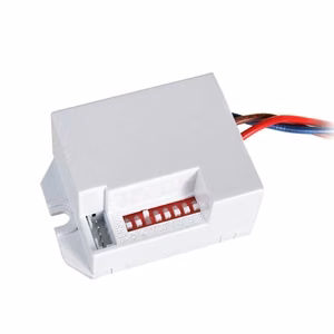 MCE32 PIR kustības sensors ar ārējo sensoru, 800 W, 360°