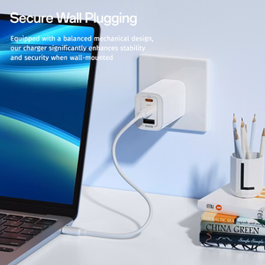 Rock Sienas lādētājs Ice2Cube GaN - USB + 2xType C - PD 65W 3A balts