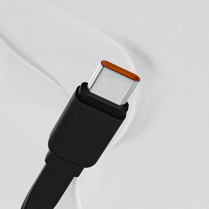 Dudao K32 22.5W 10000mAh portatīvais lādētājs ar iebūvētu USB-C / Lightning kabeli - melna