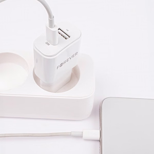 Forever TC-01-20AC PD QC lādētājs 1x USB-C 1x USB 20W balts