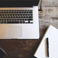 Qoltec 51025 power adapter/inverter melns