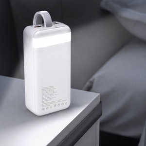 Wozinsky W8-W 30000mAh 30W ārējais akumulators, 2x USB-A, USB-C, ar lukturīti, balts