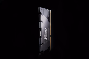 Kingston Technology FURY 16GB DDR4 3200MT/s CL16 DIMM 1Gx8 Renegade чёрный