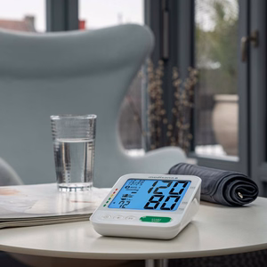 Medisana BU 584 Connect augšdelma asinsspiediena mērītājs, balts
