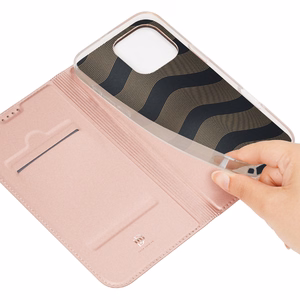 Dux Ducis Skin Pro viedtālruņa apvalks iPhone 16 Pro Max ar atveramu vāciņu un karšu nodalījumu - rozā