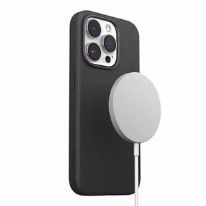 Магнитный защитный чехол Joyroom JR-BP006 для iPhone 15 Pro Max (чёрный)