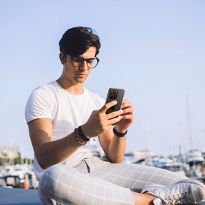 Spigen Optik Pro GLAS.TR „EZ FIT“ kameras aizsargs 2-PACK iPhone 16 Pro / Pro Max - brūna