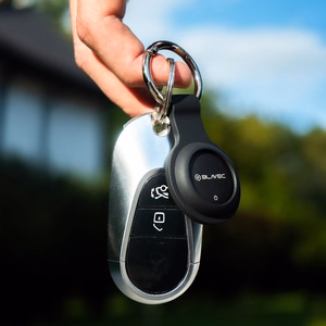 Melns Blavec BTG-02 Bluetooth priekšmetu izsekotājs ar atslēgu gredzenu Apple un Android ierīcēm (BTBTG02-B)