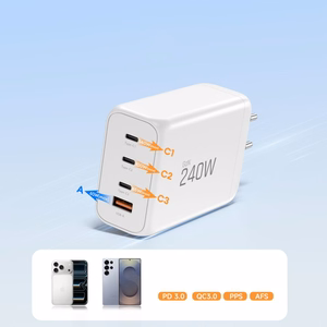 Tech-Protect NC240W-GaN 4 portu 240 W sienas lādētājs - balts