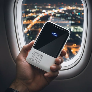 Ārējā baterija 10 000mAh, 2x USB, 1x USB-C 22,5W, QC4+, LCD ekrāns, balta