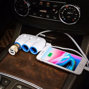 Auto kontaktligzdas sadalītājs Hoco C1 ar 2 USB pieslēgvietām un 3x3 (3,1 A) kontaktdakšu