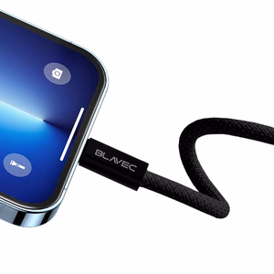 Blavec Kabelis Candy pīts - USB uz Lightning - 2,4A 1 metrs Apple CarPlay (CCA-UL24B10) melns