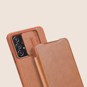 Nillkin Qin ādas viedtālruņa apvalks Samsung Galaxy A73 sarkans