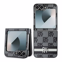DKNY Checkered Pattern Printed Stripes Viedtālruņa apvalks Samsung Galaxy Z Flip 6 - melns