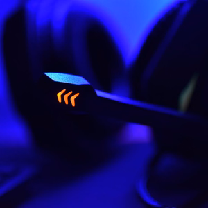 ART kabeļu austiņas spēlēm Jack 3,5 mm / USB A ar mikrofonu G11 melnas