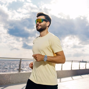 Силиконовый ремешок Tech-Protect для Apple Watch 4 / 5 / 6 / 7 / 8 / 9 / SE (38 / 40 / 41 mm) — черный