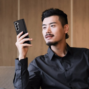 Dux Ducis Brill viedtālruņa apvalks Samsung Galaxy Z Fold7 ar magnētisko aizdari - melns