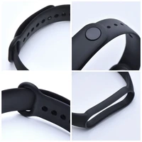 Silikona siksna XIAOMI Mi Band 5 / 6 / 7 melna (01)