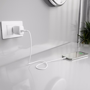 Puro PROLITE 10W USB-A sienas lādētājs + USB-A - USB-C kabelis 1.2m - balts