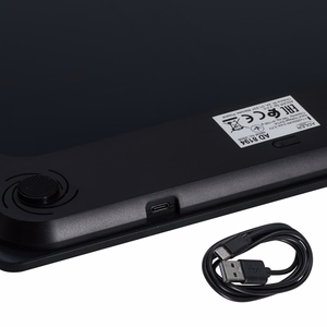 ADLER AD 8194b uzlādējami vannasistabas svari ar USB-C, melni