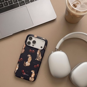 Tech-Protect Lamano MagSafe maciņš, paredzēts iPhone 18 Pro / 17 Pro, melnā un brūnā krāsā