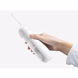 Oclean W10 Lite mutes irigators, balts