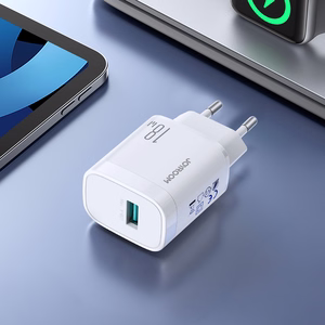 Joyroom JR-TF4 18W USB-A sienas lādētājs - balts
