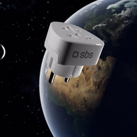 Adapteris no Shucko/DE sienas kontaktdakšas uz universālo kontaktdakšu