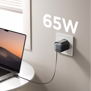 Joyroom JR-TCL02 65W USB-A USB-C GaN lādētājs ar iebūvētu USB-C kabeli - melns