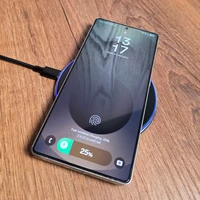 Blavec indukcijas lādētājs BQI-07 Qi 15W UniCharge (BQI07-QIB) melns stikls