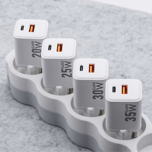 FORCELL F-ENERGY Mini GaN III VT-35C ceļojumu lādētājs ar 1 x Type C + 1x USB A ligzdām, PD QC4.0 35W balts