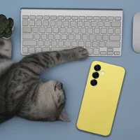 Silikona 2mm viedtālruņa apvalks MOTOROLA G56 5G citronu krāsā