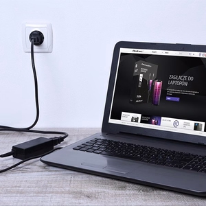 Qoltec 50093 strāvas adapteris 90 W melns