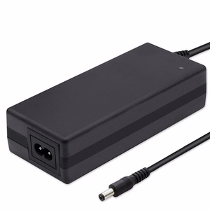 Qoltec 50760 – elektriskā velosipēda akumulatora lādētājs, 36 V / 42 V, 2 A, 5.5×2.1 mm savienotājs