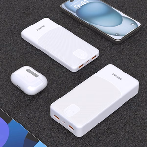 Dudao K10 10000mAh 2.4A portatīvais lādētājs ar 2 × USB-A pieslēgvietām – balts
