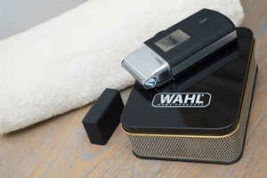 Wahl 03615-1016 – ceļojumu skuveklis, darbības laiks līdz 45 min., NiMH akumulators, melns un sudraba