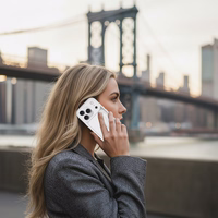 Liavec mīksts maciņš priekš Iphone 17 Pro Max balts