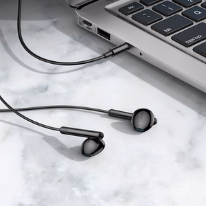 HOCO vadu austiņas Jack 3,5 mm ar mikrofonu M93 melnas
