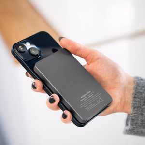 Krüger&Matz magnētiskais bezvadu ārējais akumulators, 5000 mAh, pelēks