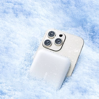 Magnētiskais portatīvais lādētājs Joyroom JR-W020 20W 10000mAh MagSafe + USB-C uz USB-C kabelis 0,25m (balts)