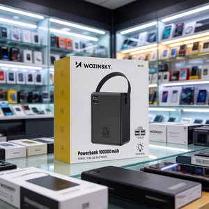 Wozinsky W8-B 100000mAh 30W ārējais akumulators, 2xUSB-A, 2xUSB-C, ar lukturīti, melns